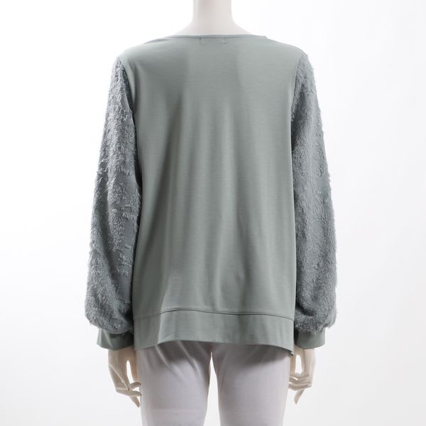 切り替えデザインカットソー