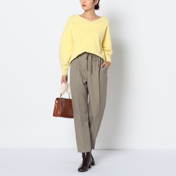 ふんわりボリュームスリーブVネックニット