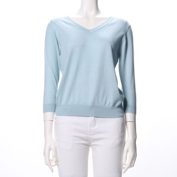 シンプルデザインVネックニット