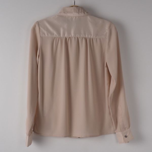 ２枚襟切替えデザインとろみブラウス