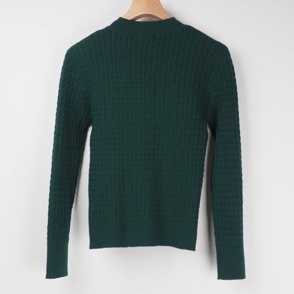 クルーネックシンプルニット