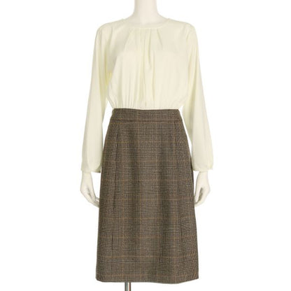 タック入りドッキングワンピース