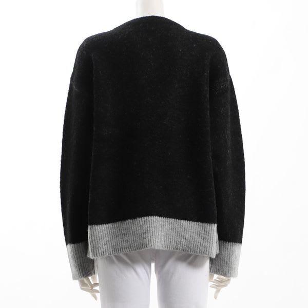 ロゴニットプルオーバー