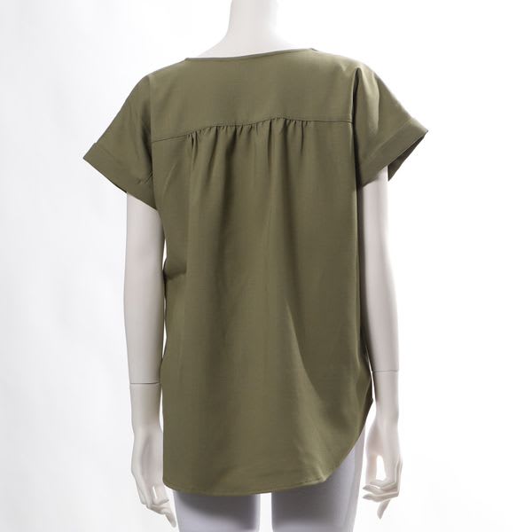 リネンライクオープンフロントネックブラウス