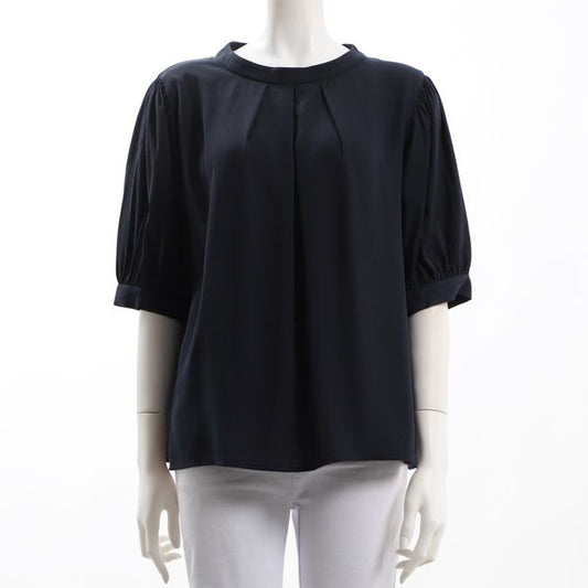 ふんわりスリーブタックネックブラウス