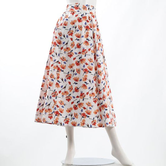 小花柄フレアスカート