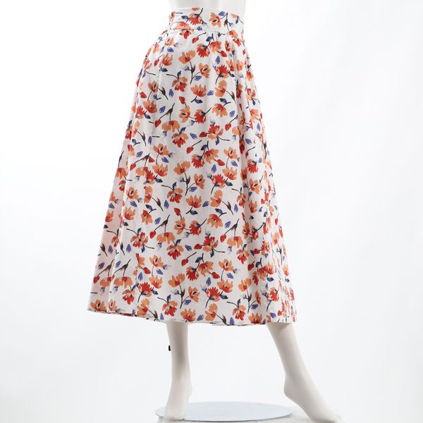 小花柄フレアスカート