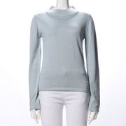 シンプルデザインクルーネックニット