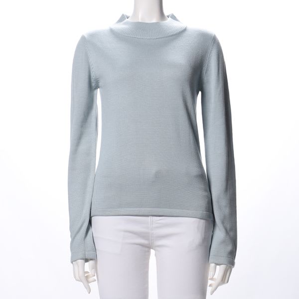 シンプルデザインクルーネックニット