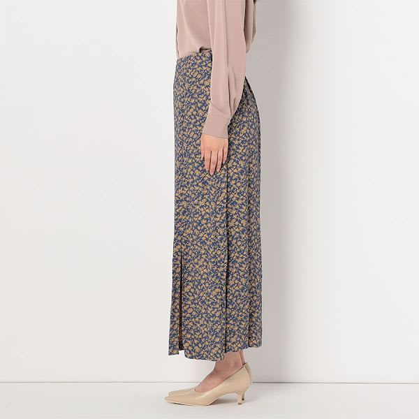 フロントスリット風デザインセミタイトスカート