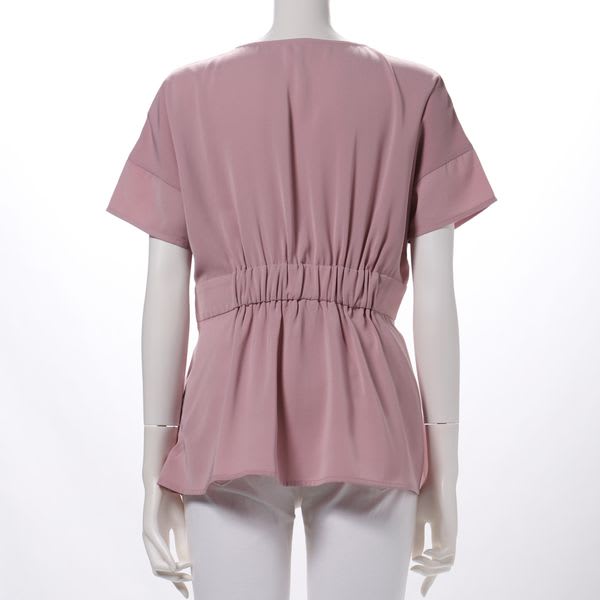 ペプラムデザインラウンドネックブラウス