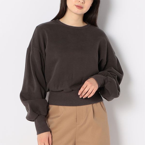 ボリュームスリーブクルーネックプルオーバー