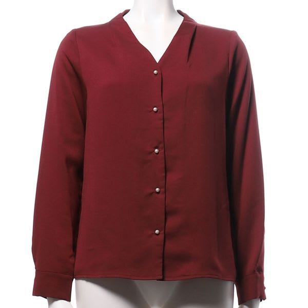 パールボタンブラウス