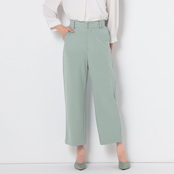 シンプルストレートパンツ