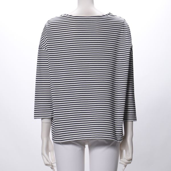 ゆったりシルエットスクエアネックカットソー