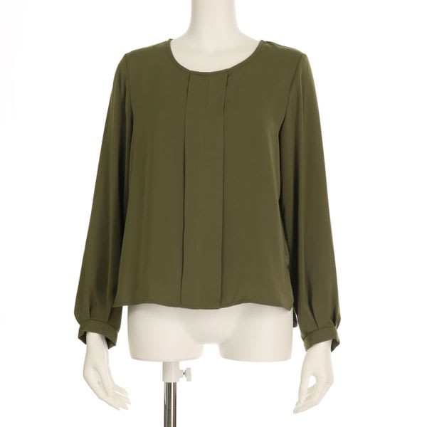 シンプルシルエットブラウス