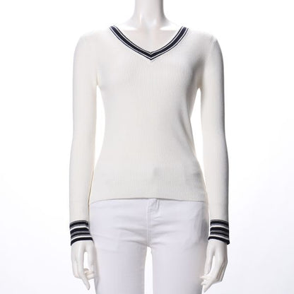 リブニットVネックニット