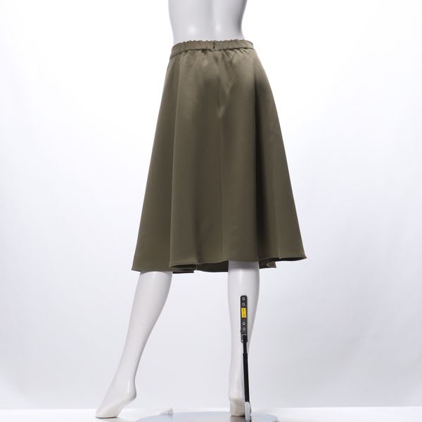 サーキュラーフレアスカート