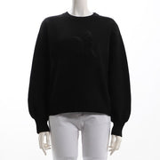 ロゴ刺繍ニット