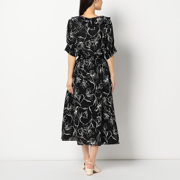 花柄フリルカラーワンピース