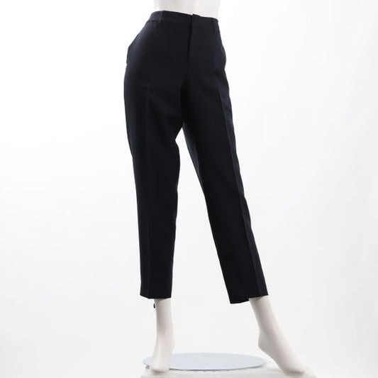 シンプルデザインテーパードパンツ