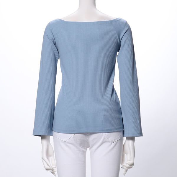 バトーネックニット