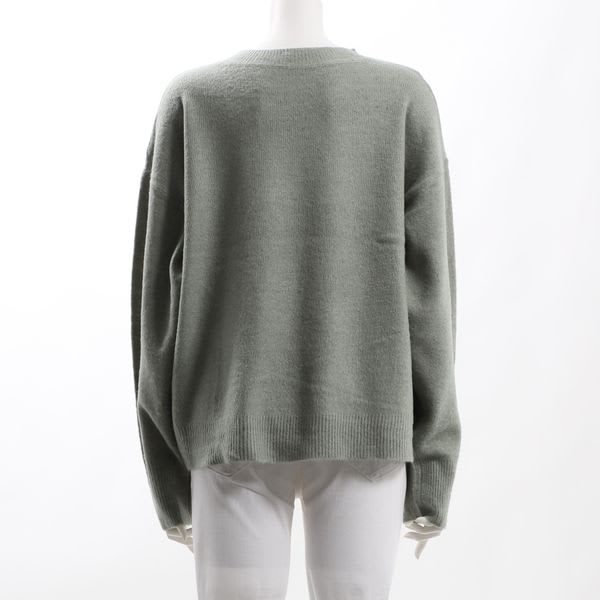 ドロップショルダークルーネックニット