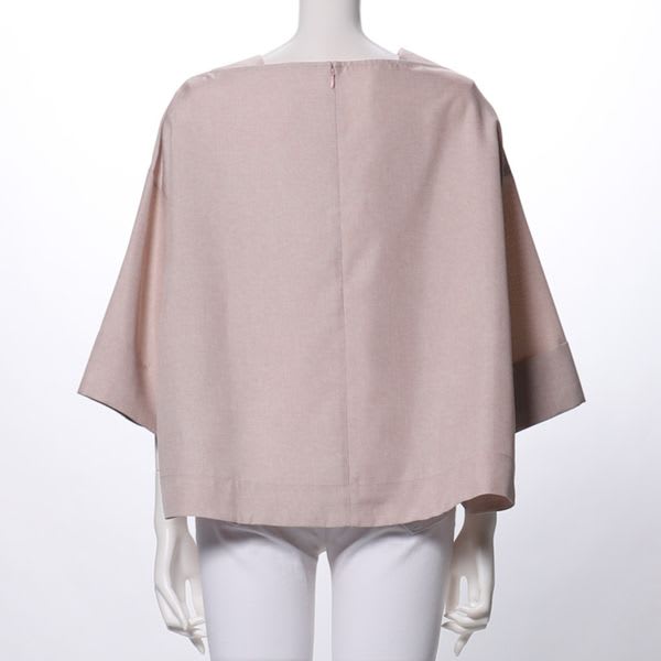 ゆったりシルエットスクエアネックブラウス