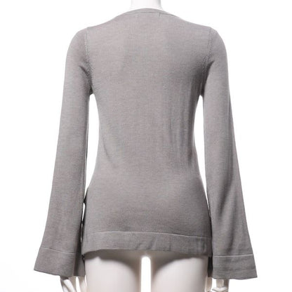 クルーネックフレアスリーブニット