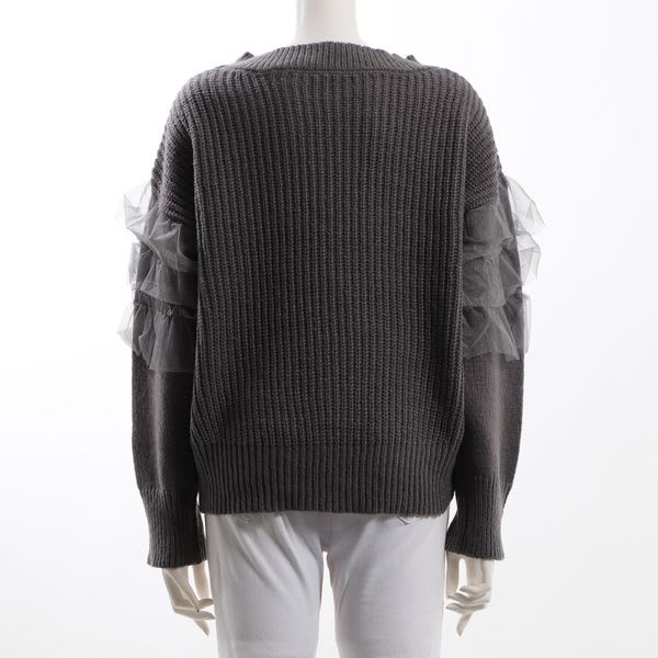 チュール付きラウンドネックニット