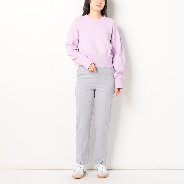 ふんわりお袖クルーネックニット