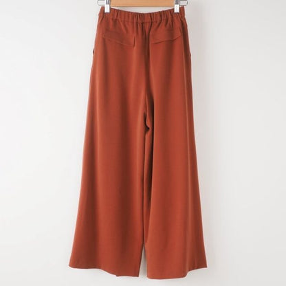 上品シルエットワイドパンツ