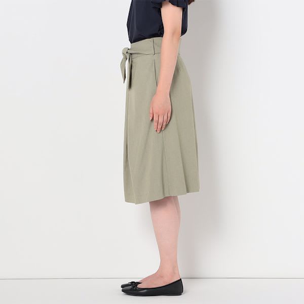 リボンベルト付きタックフレアスカート