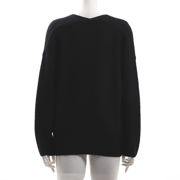 ドロップショルダーVネックニット