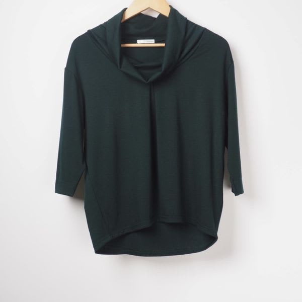 フロントタックオフタートルカットソー