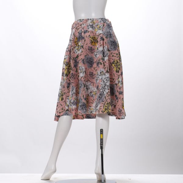 タック入り花柄フレアスカート