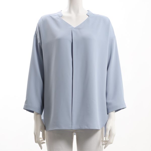 フロントタックバックギャザーデザインVネックブラウス