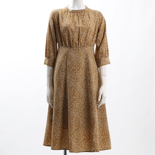 ギャザードネック小花柄ワンピース