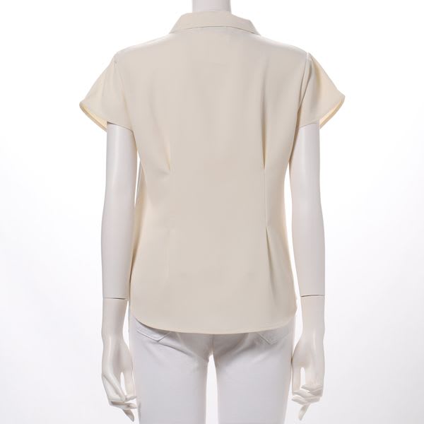 オープンカラーブラウス