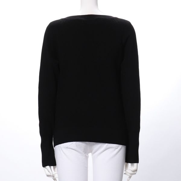 ミドルゲージVネックニット