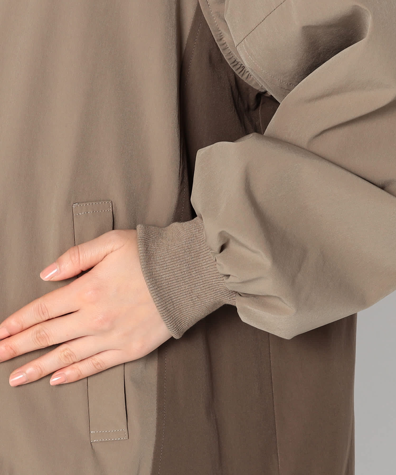 【特別価格20%OFF】シンプルフードアウター