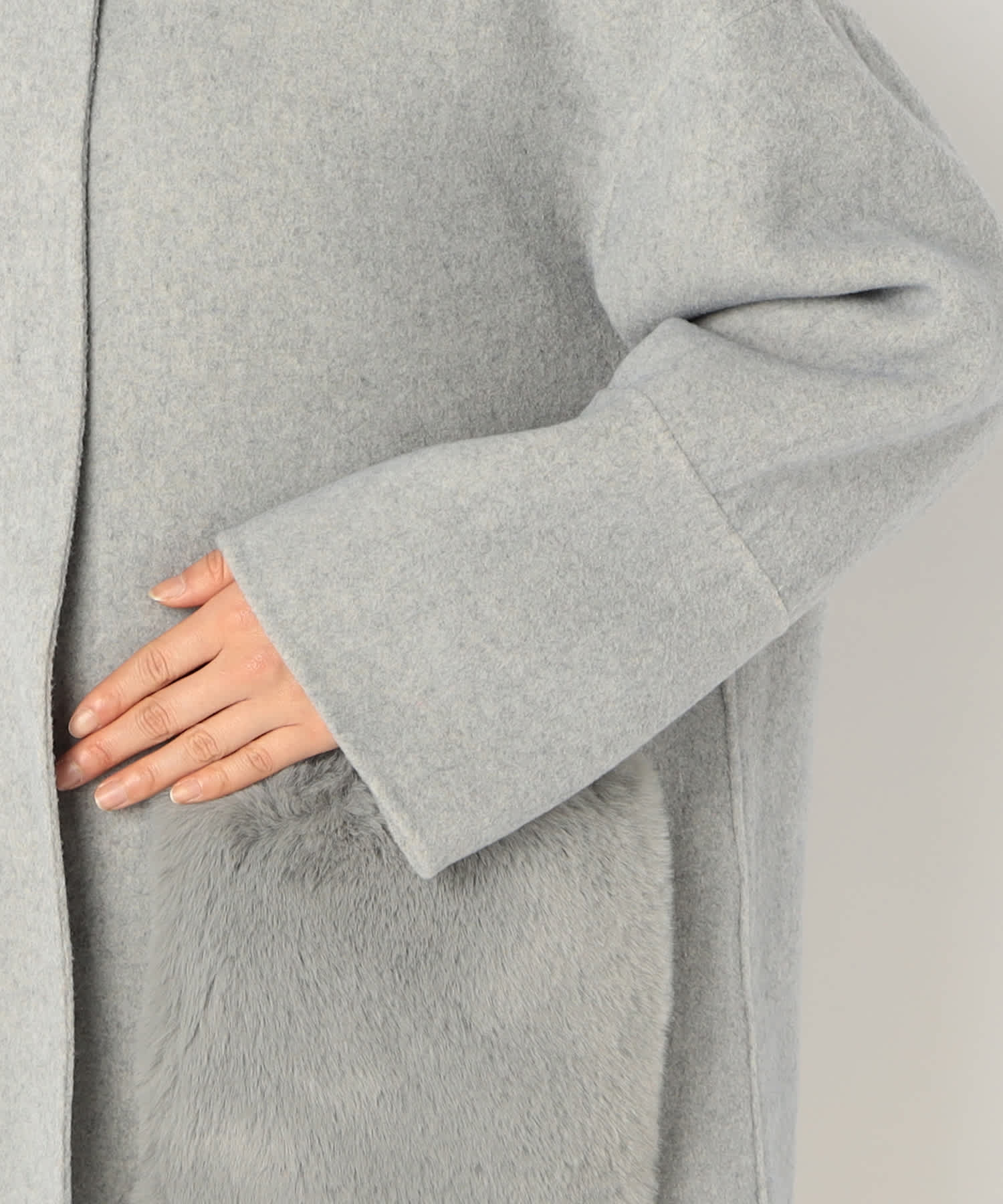 【特別価格20%OFF】ファーシンプルアウター