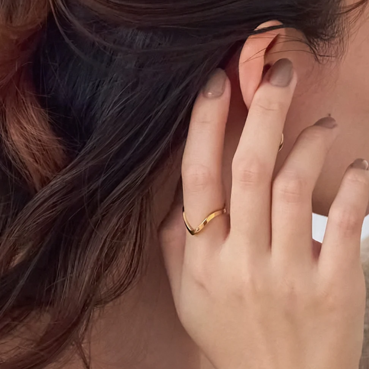 【金属アレルギー対応】ハンサムVラインリング