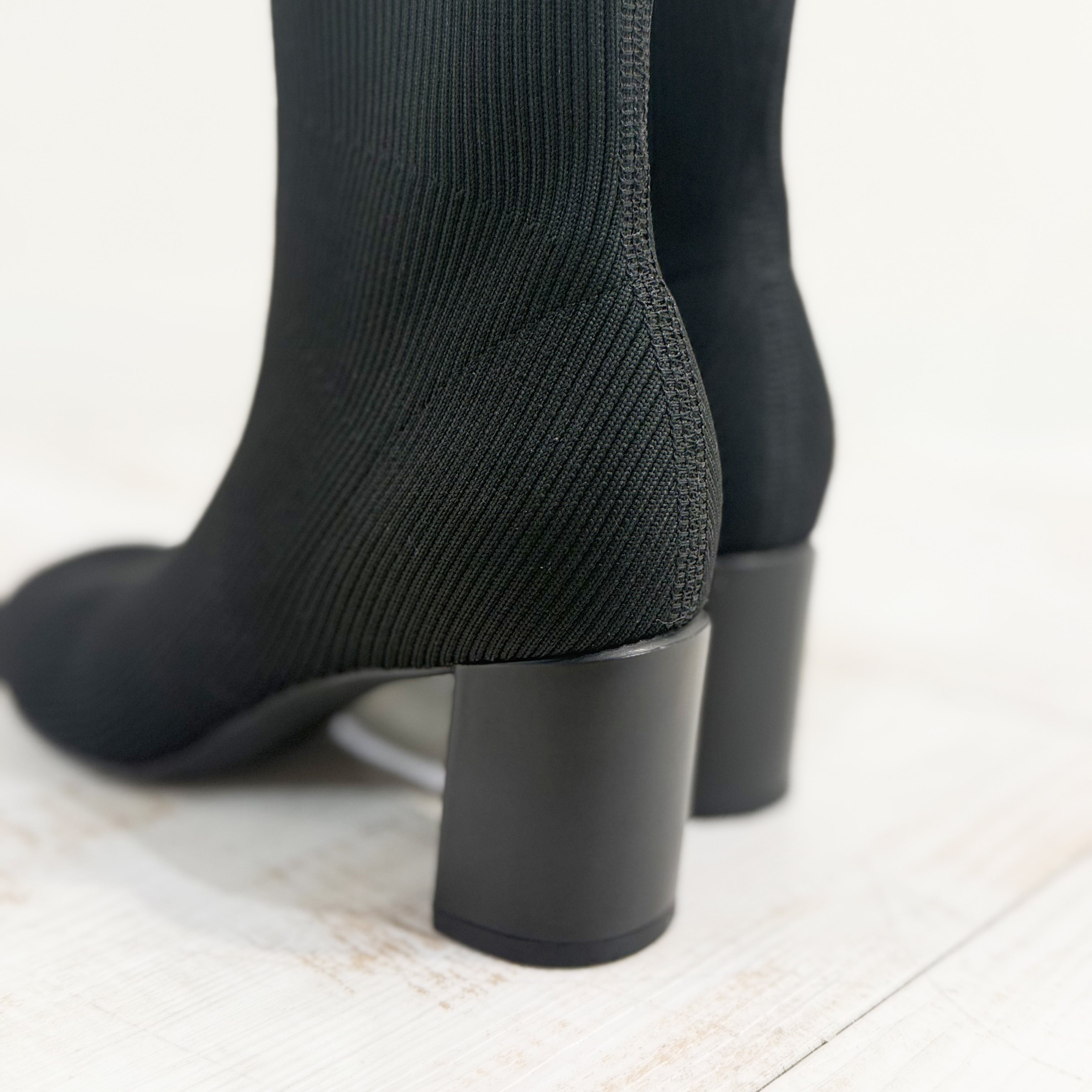 オブリークトゥ ブーツ【ブラック】