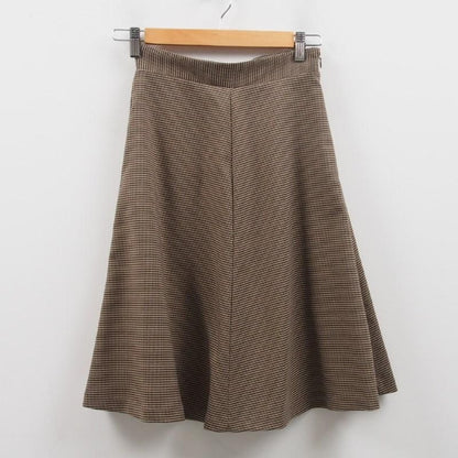 細かい千鳥格子柄フレアスカート
