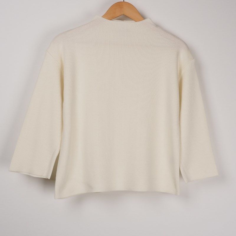 ボトルネックニット