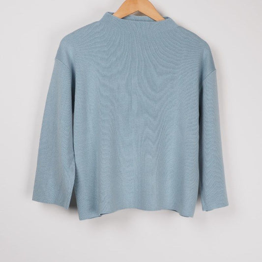 ボトルネックニット