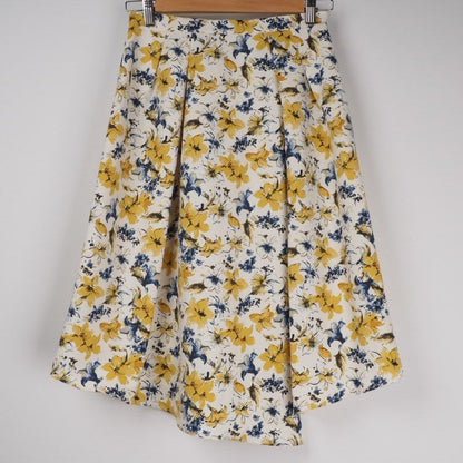 ボタニカル花柄スカート
