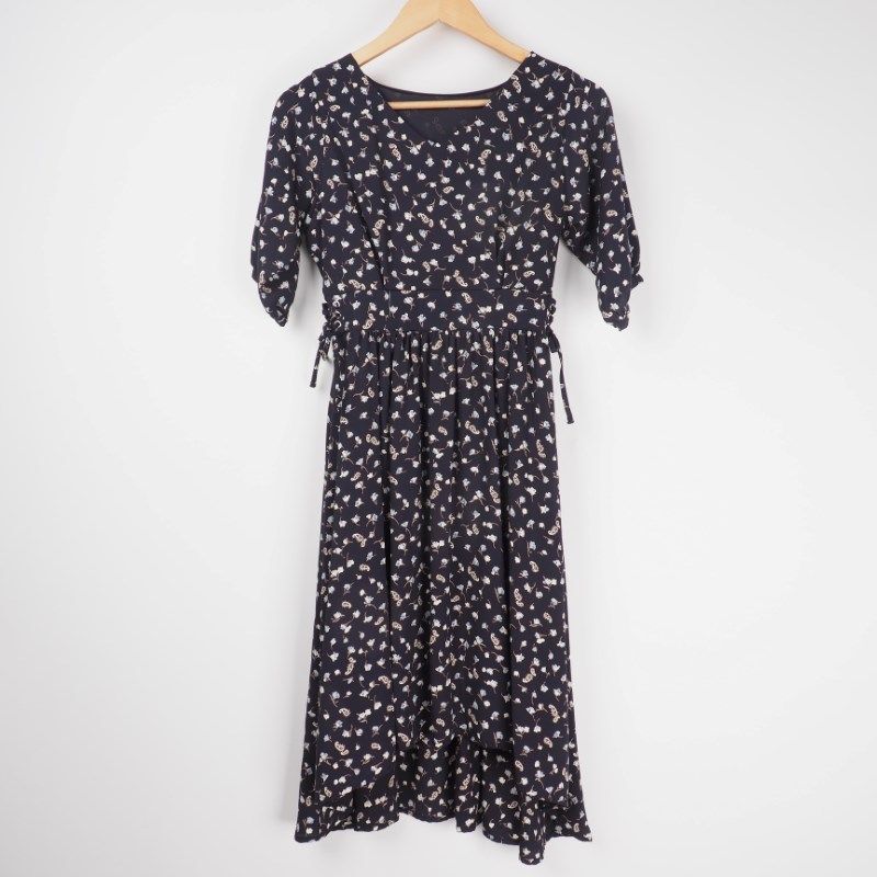 小花柄上品ワンピース