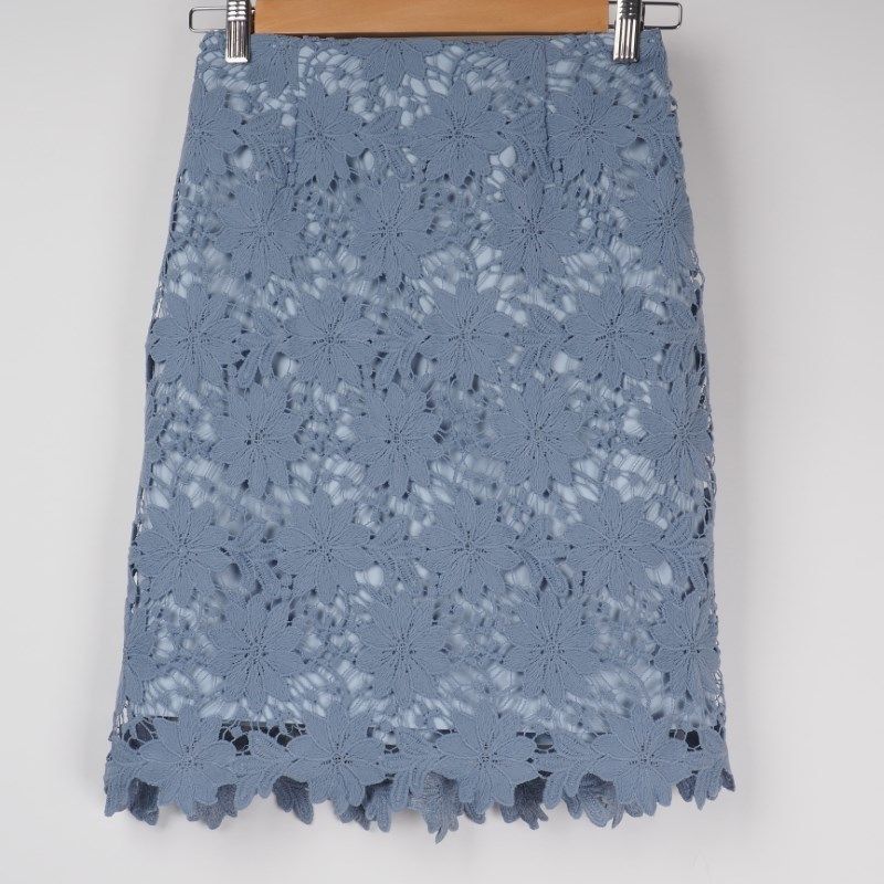 クロシェレースタイトスカート